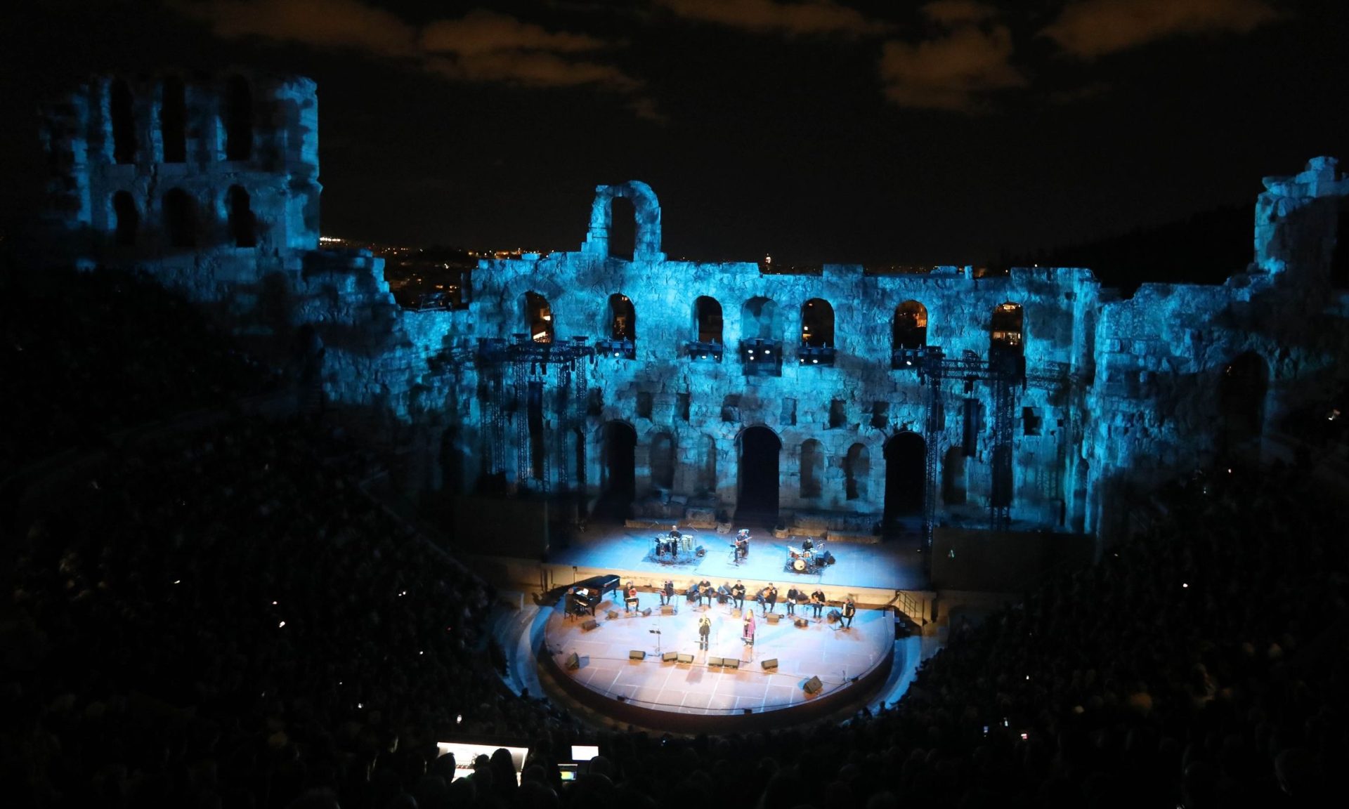 Ηρώδειο: Με αυτόν τον κορυφαίο καλλιτέχνη θα ολοκληρώσει το πρόγραμμά του πριν το κλείσιμο