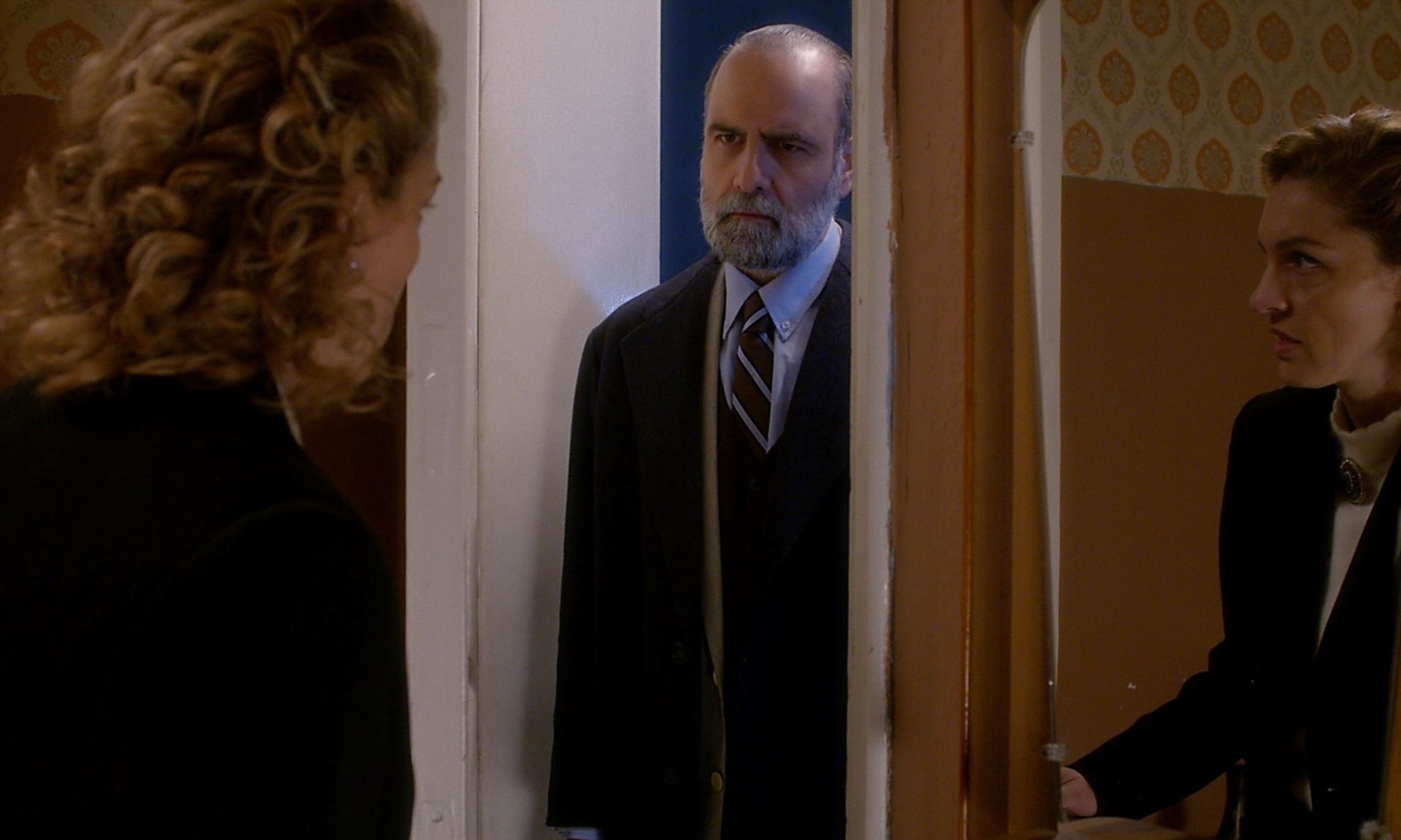 Alpha: Άγιος έρωτας - Ο Μαρκόπουλος τρομοκρατεί τη Δέσποινα