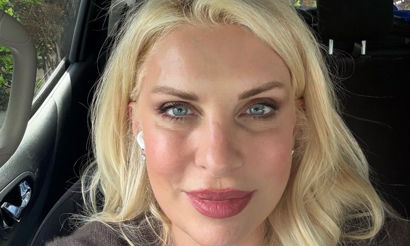 Ελένη Μενεγάκη: 2+1 νέες φωτό και το μήνυμα: «Θέλω να είμαι ο λόγος που χαμογελάς»