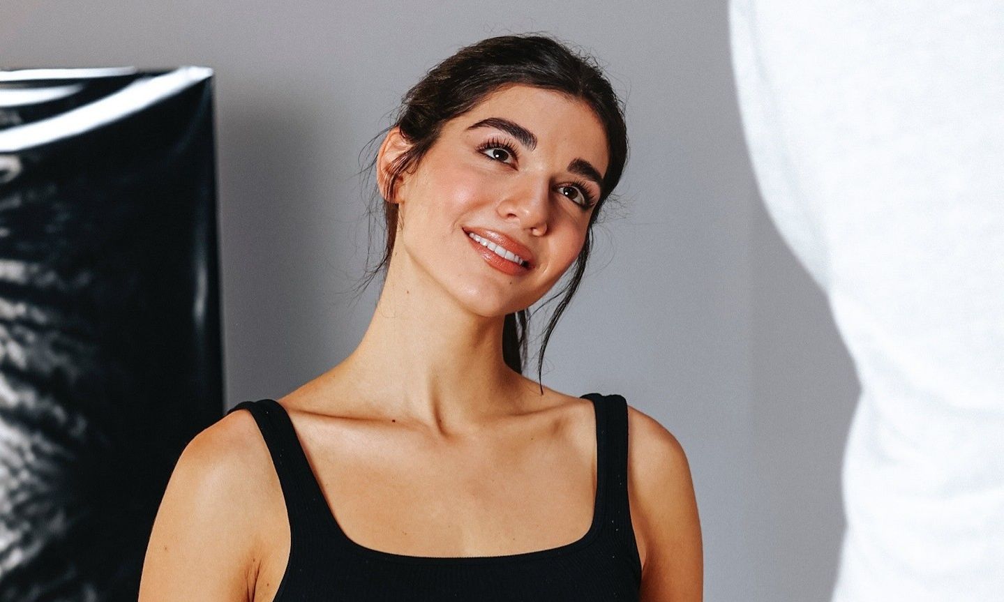 Viral η Μελίνα Νικολαΐδη με τις φίλες της – Ο λόγος που τις κοίταζαν όλοι στο αεροδρόμιο