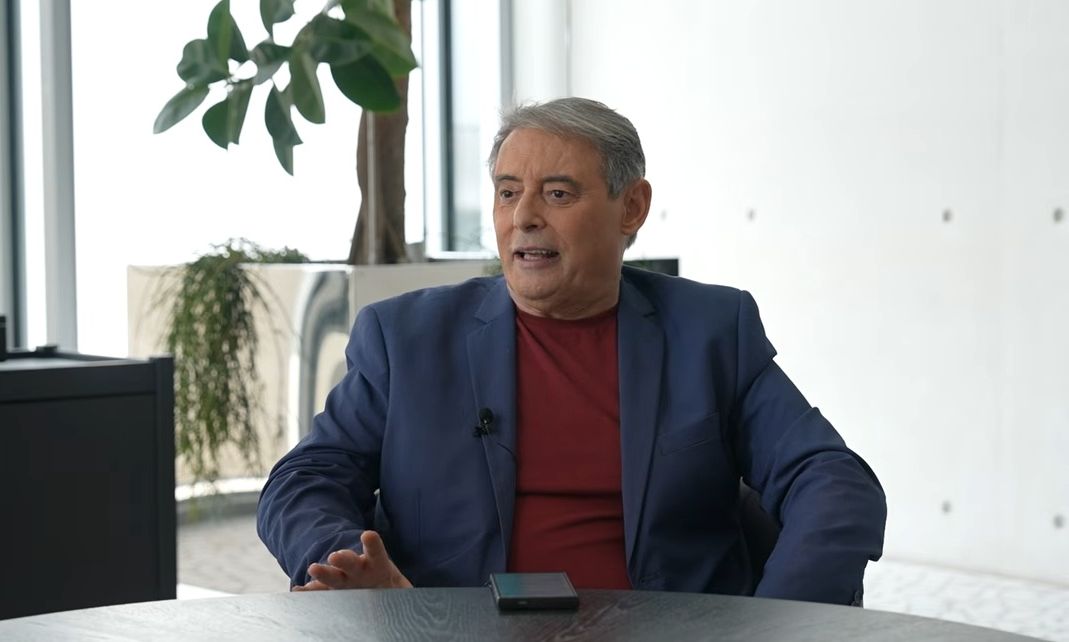 Ιορδάνης Χασαπόπουλος: «Όταν έγινα πατέρας έκανα τρεις δουλείες για να τα καταφέρω»