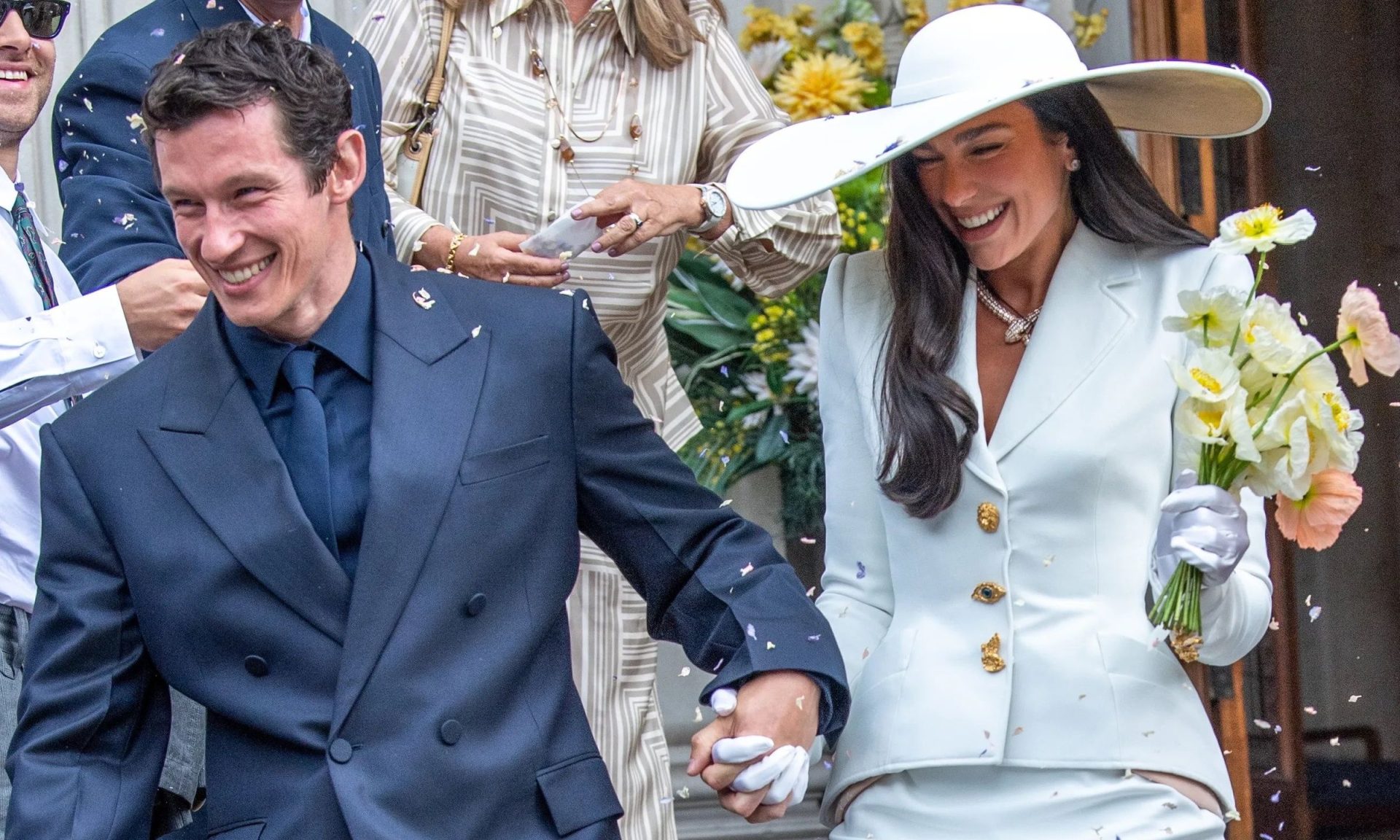 Dua Lipa – Callum Turner: Παντρεύτηκαν στο Λονδίνο - Οι πρώτες εικόνες