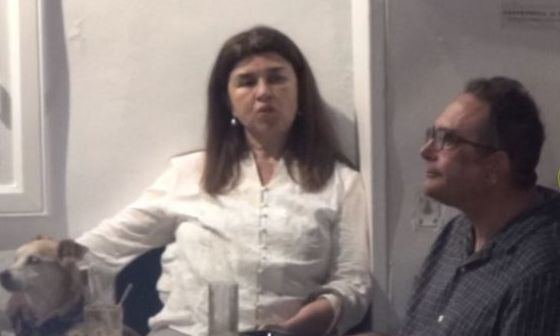 Άννα Κουρή: Σπάνια εμφάνιση με τον σύζυγό της στη Μύκονο