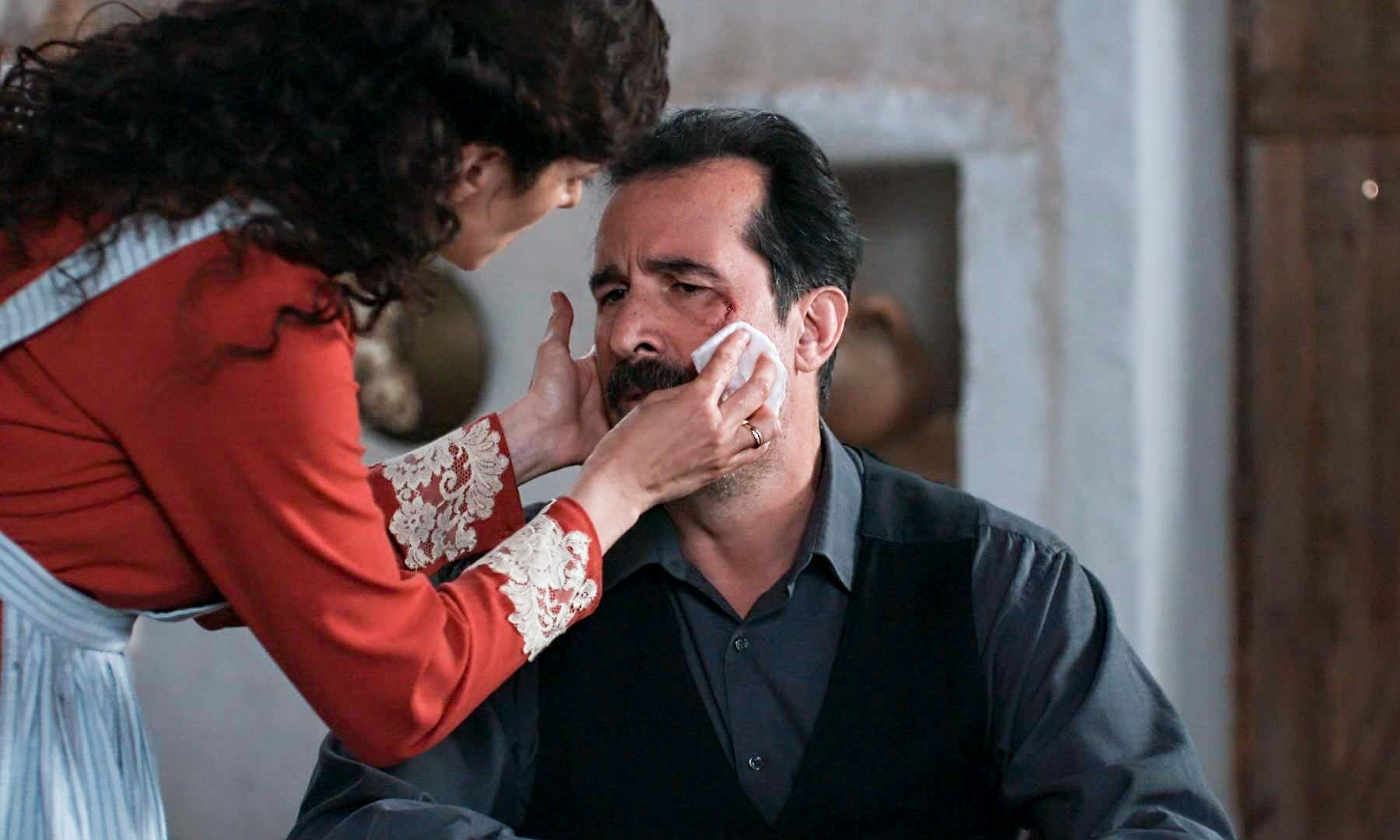 Grand Hotel: Ο Χαραλάμπης είναι σίγουρος ότι σκότωσε τον Χατζημήτρο