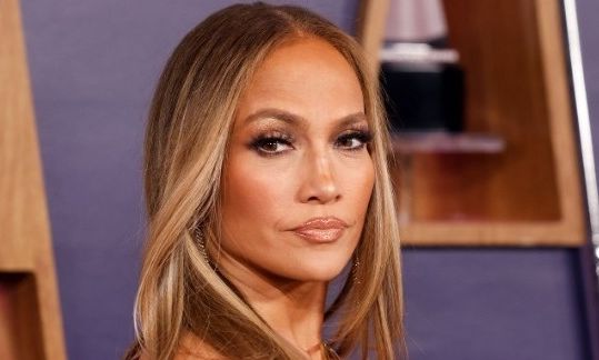 Jennifer Lopez: Η σοκαριστική στιγμή που κατέρρευσε και έχασε την όρασή της