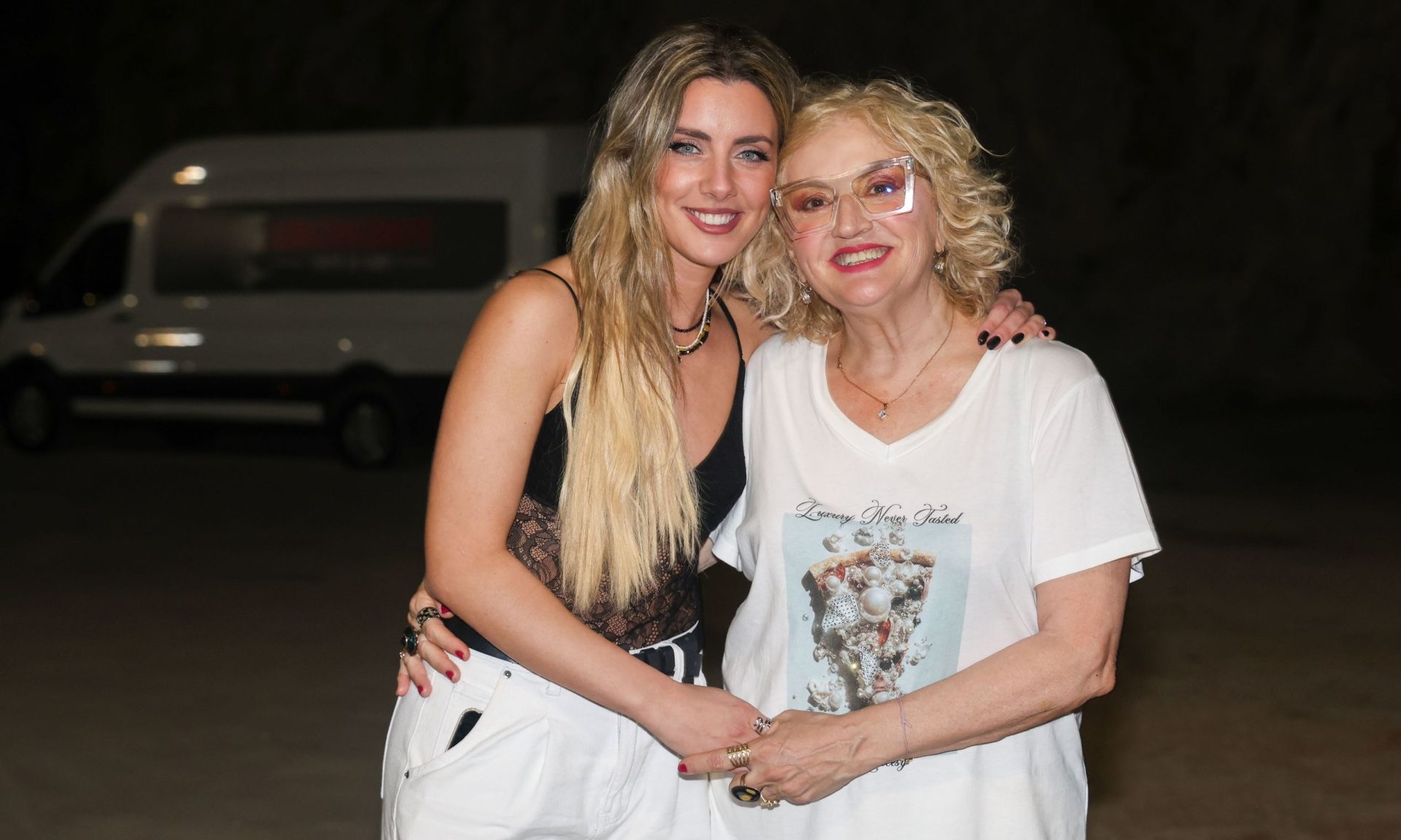 Φαίδρα Νταϊόγλου: Απόλαυσε τη μητέρα της, Υρώ Μανέ, στη θεατρική της παράσταση