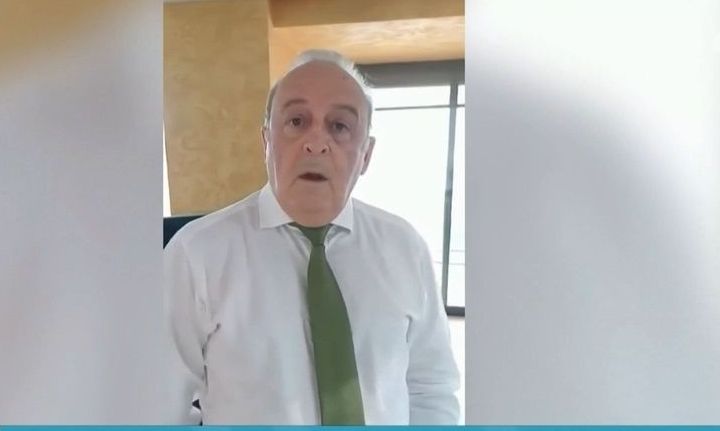 Ο Δημήτρης Καμπουράκης βάζει τέλος στα σενάρια: «Εδώ θα είμαι και του χρονου».