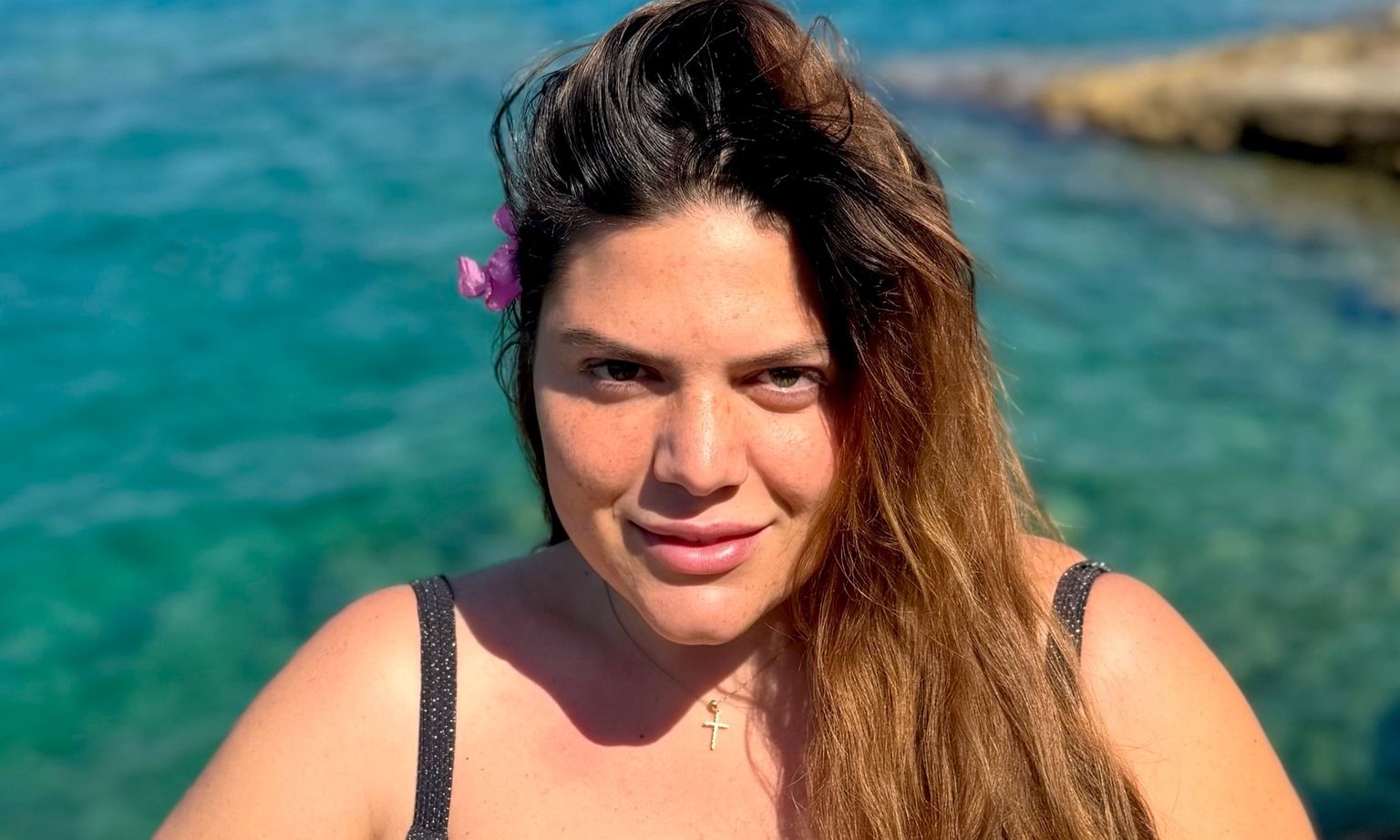Δανάη Μπάρκα: Από τον κήπο στην κουζίνα – Η πανεύκολη σάλτσα που ετοίμασε, ξετρέλανε τους followers