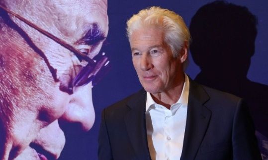Ρίτσαρντ Γκιρ: Σπάνια εμφάνιση με τη γυναίκα και τα παιδιά τους, Αλεξάντερ και τον Τζέιμς