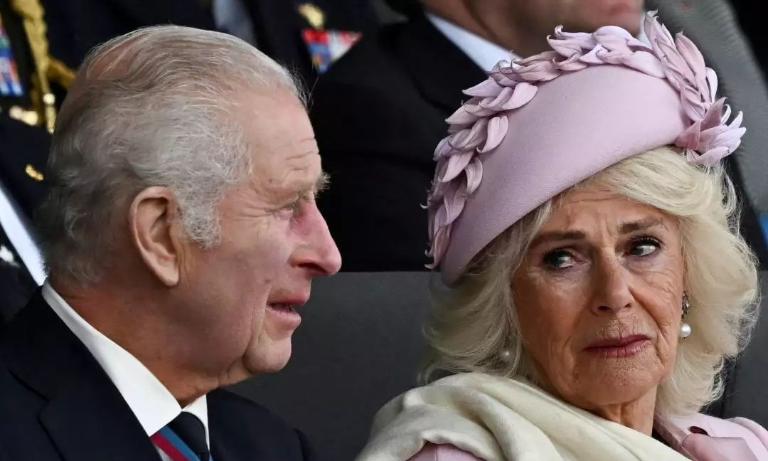 Το κρυφό παρατσούκλι στα Ουρντού που χρησιμοποιεί ο βασιλιάς Κάρολος για τη βασίλισσα Καμίλα σήμερα