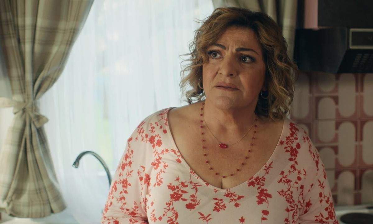 «Κάμπινγκ» - Τα νέα teaser της σειράς του MEGA είναι on air