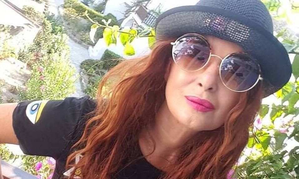 Δημουλίδου:«Οι αναγνώστες που με ακολουθούν με θεωρούν κορυφαία, οι haters λογοτεχνικό σκουπίδι»