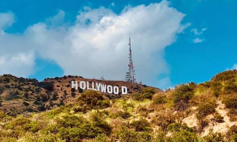Όταν ο έρωτας χτυπά την πόρτα μετά τα 40: Οι stars του Hollywood που άλλαξαν τη ζωή τους