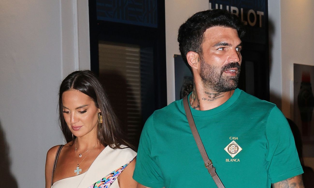 Αλεξάνδρου: Η Ρία Ελληνίδου αποκοιμήθηκε στην αγκαλιά του - Η φωτογραφία που «μίλησε» από μόνη της