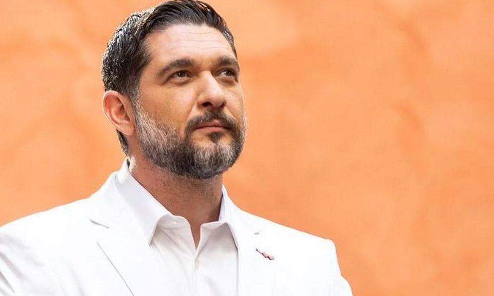 Το απέραντο γαλάζιο του Κωνσταντίνου: Η συγκινητική ανάρτηση του Πάνου Ιωαννίδη για τον γιο του