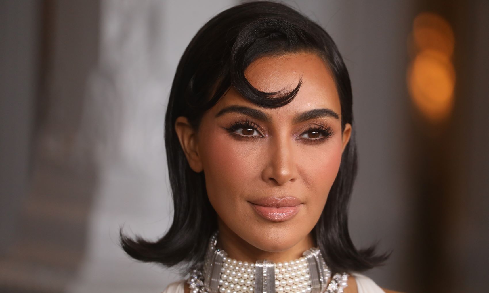 Kim Kardashian: «Όταν η ψωρίαση έφτασε στο πρόσωπό μου, ένιωσα πραγματικά ανασφαλής»