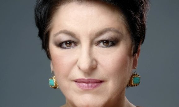 «Γιατί είμαι Ελληνίδα» – Η διαδρομή της Σόνιας Θεοδωρίδου από τη Βέροια στην Όπερα της Φρανκφούρτης