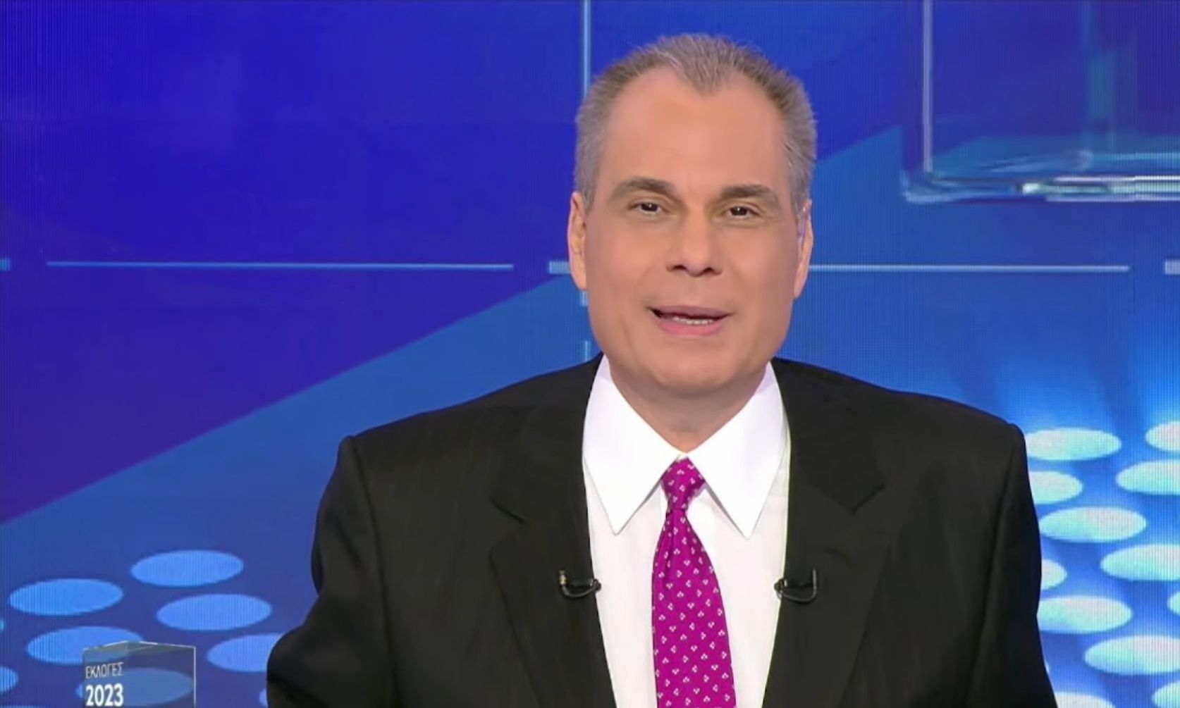 Νίκος Στραβελάκης: Η σπάνια οικογενειακή έξοδος με τη σύζυγο και τον 20χρονο γιο τους και η φωτό