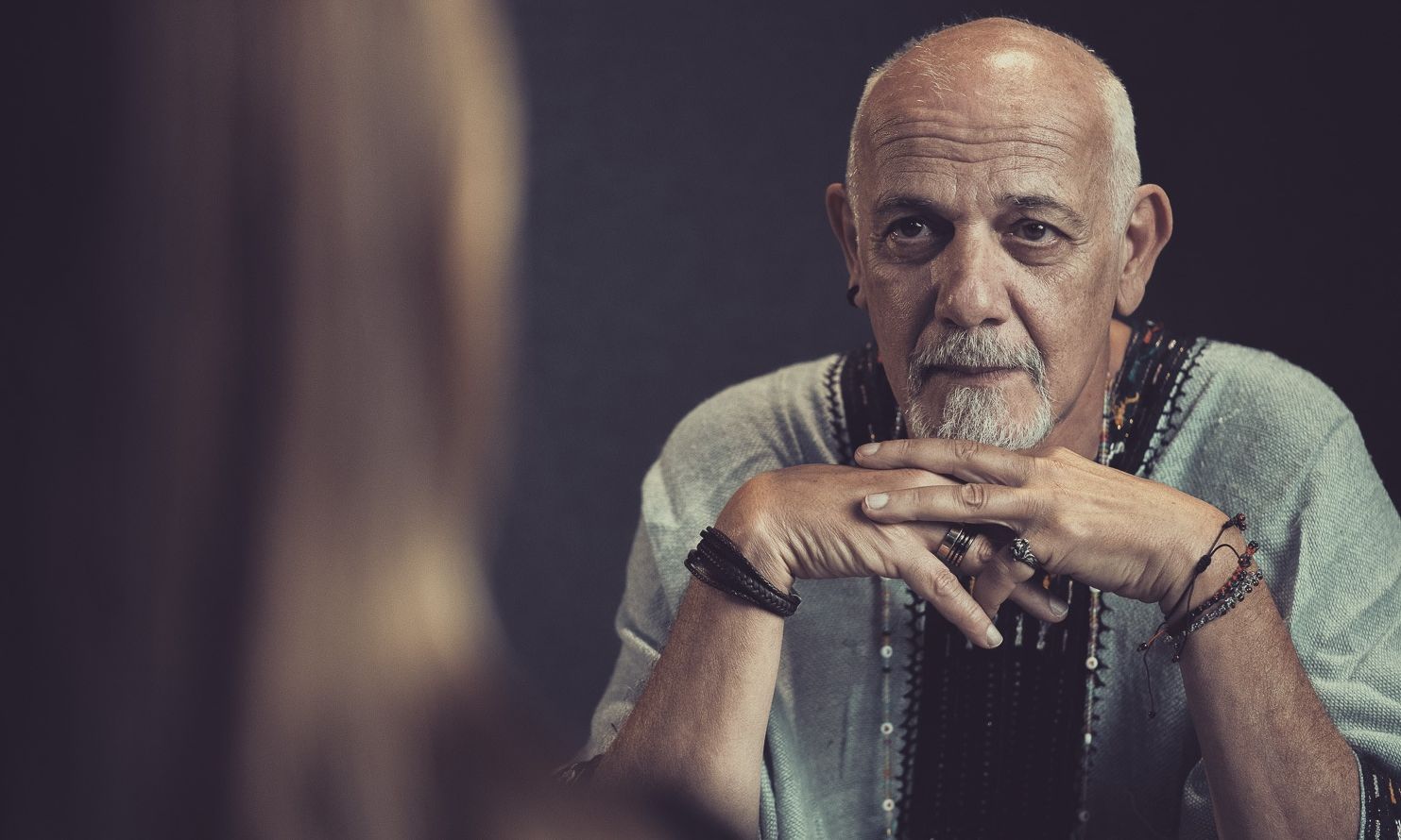 Γιώργος Κιμούλης: Μια ζωή στο θέατρο, ανάμεσα στην τέχνη και τη δημιουργία