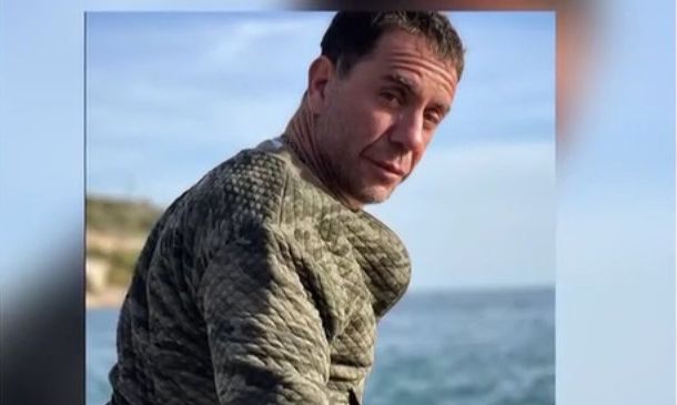 Ο προμηθευτής του απινιδωτή μιλά: Το αγωνιώδες τηλεφώνημα από το ιατρείο ενώ κατέρρεε ο Μαζωνάκης
