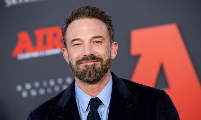 Ο Ben Affleck αποκαλύπτει το απίστευτο τρολάρισμα που δέχεται από τα παιδιά του για τις σχέσεις του