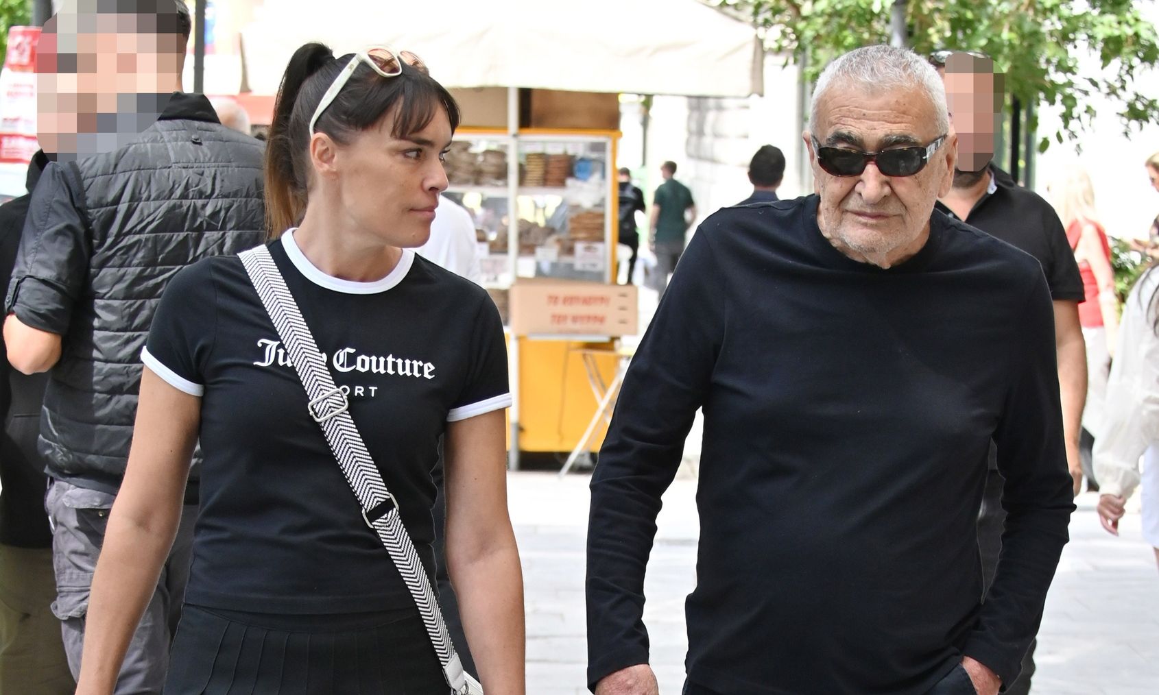 Γιώργος Βογιατζής – Ντιάνα Σκόριτς: Σπάνια κοινή εμφάνιση στο κέντρο της Αθήνας
