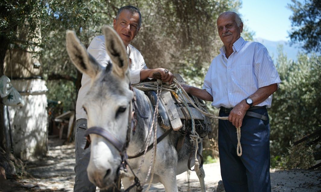 «Πρωταγωνιστές» με τον Σταύρο Θεοδωράκη  Πρεμιέρα, την Τρίτη 20 Οκτωβρίου στις 23.20, στον ΣΚΑΪ