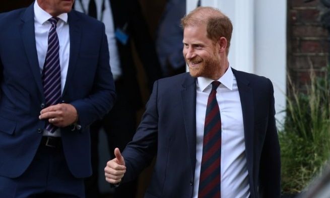 Άφραγκος ο Harry: Κατηγορείται ότι θησαυρίζει από τον θάνατο της Diana μέσω MasterClass