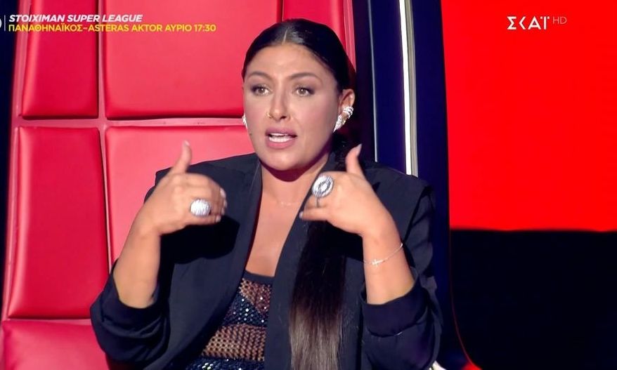 Έλενα Παπαρίζου: Ξέσπασμα για το body shaming στο The Voice – «Τα κιλά δεν κάνουν τον καλλιτέχνη»