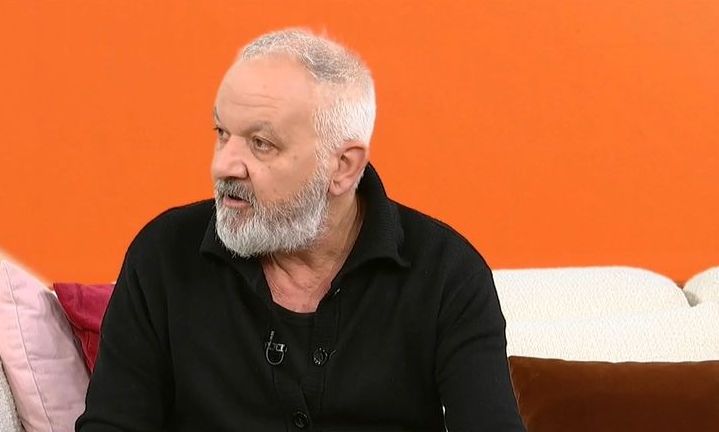 Χρήστος Θηβαίος: Η άγνωστη γνωριμία με τον Ουμπέρτο Έκο και οι σπουδές φιλοσοφίας στην Μπολόνια