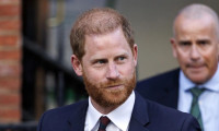 Ο πρίγκιπας Harry & άλλοι διάσημοι θα δώσουν 9,5 εκατ. λίρες στη Daily Mail μετά την ήττα στη δίκη