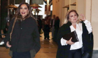Μαρία Καβογιάννη & Δέσποινα Βανδή σε κοινή θεατρική έξοδο - Όταν δύο διαφορετικά στιλ συναντιούνται