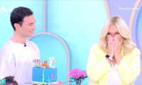 Ο Νίκος Κοσώνας έκανε εισβολή στη Super Κατερίνα και έκανε έκπληξη στη μητέρα του Δάφνη Μπόκοτα