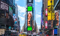 Ανδρομάχη: Το «Σούσουρο» στη φημισμένη Times Square της Νέας Υόρκης