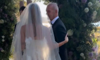 Αμαλία Κωστοπούλου: Καρέ καρέ η στιγμή που ο Κωστόπουλος παραδίδει τη νύφη στον Τζέικ Μέντγουελ