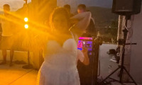 Δανάη Μπάρκα: Οι φωτό από το pre wedding party λίγο πριν ανέβει τα σκαλιά της εκκλησίας