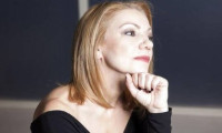 Συγκινεί η Ζούνη: «Προσπάθησα να κρατήσω με πανικό σχεδόν τις μνήμες που είχα από τον μπαμπά μου»