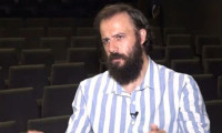 Νίκος Γκέλια: «Με αγχώνει πάρα πολύ να έχω κόρη σε αυτή την κοινωνία... Υπάρχει μια αίσθηση φόβου»