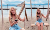 Νατάσα Θεοδωρίδου: Μάγεψε τραγουδώντας Χατζιδάκι δίπλα στο κύμα - Την αποθέωσαν οι followers