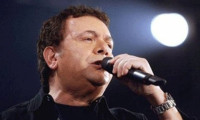 Μανώλης Μητσιάς: «Είχα την τύχη να συνεργαστώ με τον Μάνο Χατζιδάκι σε τρεις δίσκους»-Νέα απάντηση