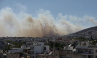 Φωτιά στο Ποικίλο όρος: Πυκνοί καπνοί στον ουρανό της Δυτικής Αττικής – Συγκλονιστικές φωτογραφίες