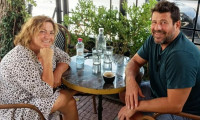 "Στέλλα και Σωτήρης" ξανά μαζί: Η viral αναβίωση της θρυλικής σκηνής από το «Είσαι το ταίρι μου»