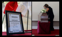 Νίκος Καλογερόπουλος: Σε κλίμα βαθιάς συγκίνησης το «ύστατο χαίρε» στον σπουδαίο ηθοποιό
