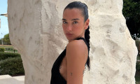 Dua Lipa: Τα πρώτα γενέθλια μετά τον γάμο της και η σπάνια φωτογραφία από τις γαμήλιες εκδηλώσεις