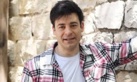 Φόνοι στο καμπαναριό:-Θάνος Λέκκας: Ποιον κυνηγά & ποιο είναι το σχέδιό του ως πληρωμένου δολοφόνου;