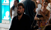 Νίκος Πολυδερόπουλος: Στη Μύκονο με τον γιο και τη σύντροφό του