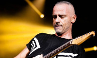 Eros Ramazzotti: Στο χειρουργείο για τις φωνητικές του χορδές – Πότε επιστρέφει στη σκηνή