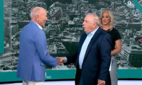 Πρεμιέρα για Καμπουράκη-Δρούτσα:Το καλωσόρισμα στον Αρνιακό & η ατάκα «Νιώθω λίγο Γιώργος Παπαδάκης»