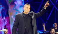 Ο Νίκος Μακρόπουλος αποχαιρετά τον Γιώργο Μαζωνάκη με μια συγκινητική αφιέρωση από την πίστα