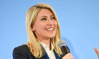 Σία Κοσιώνη: «Αυτή τη στιγμή είμαι εδώ, είμαι χαρούμενη… Το τι σου ξημερώνει, δεν το ξέρεις»